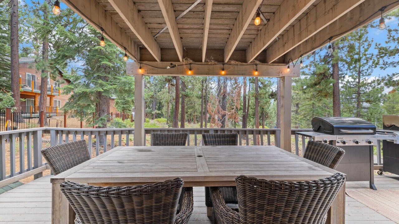 Photo of Outdoor in Country Club Estates