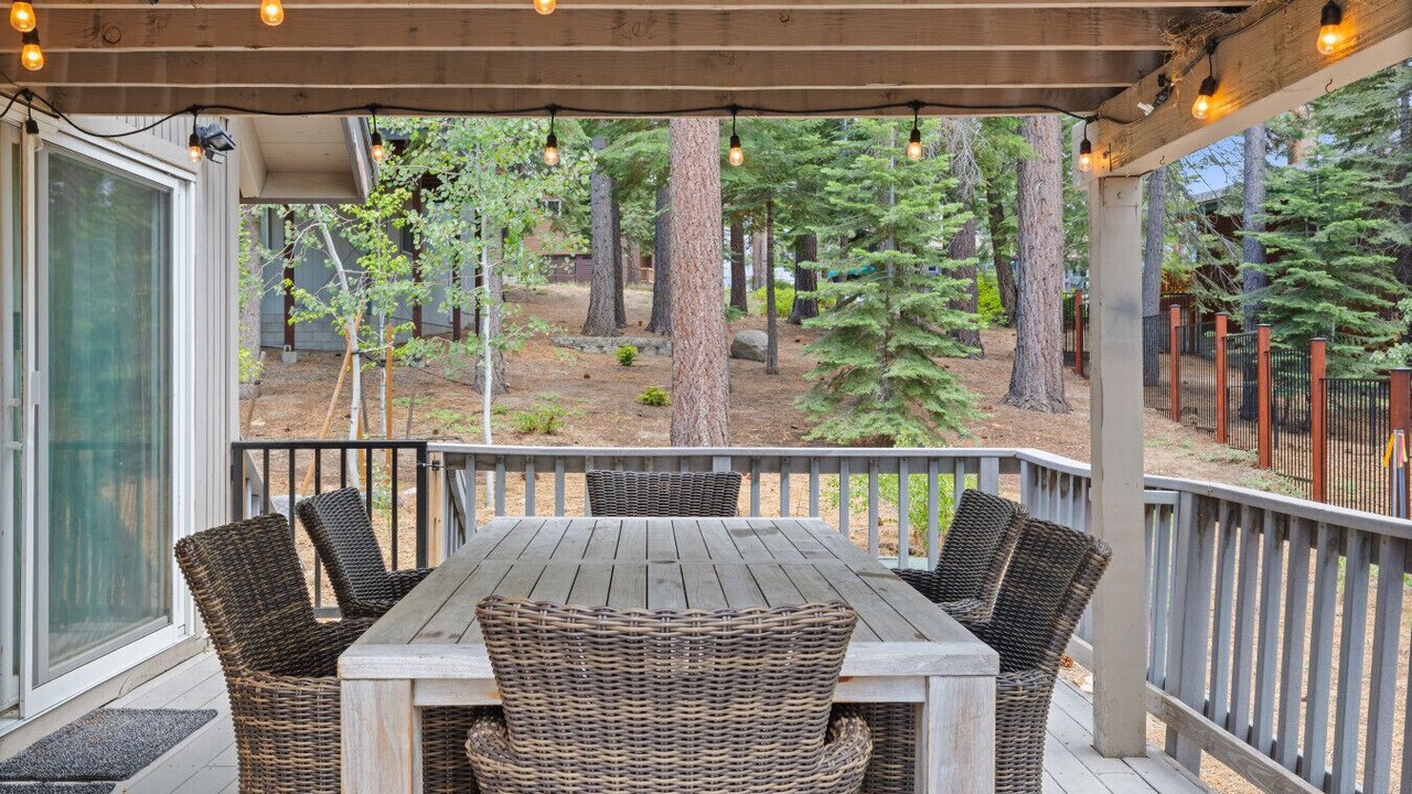 Photo of Outdoor in Country Club Estates