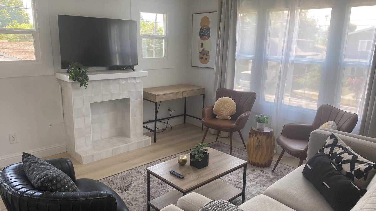 Photo of Livingroom in Pasadena