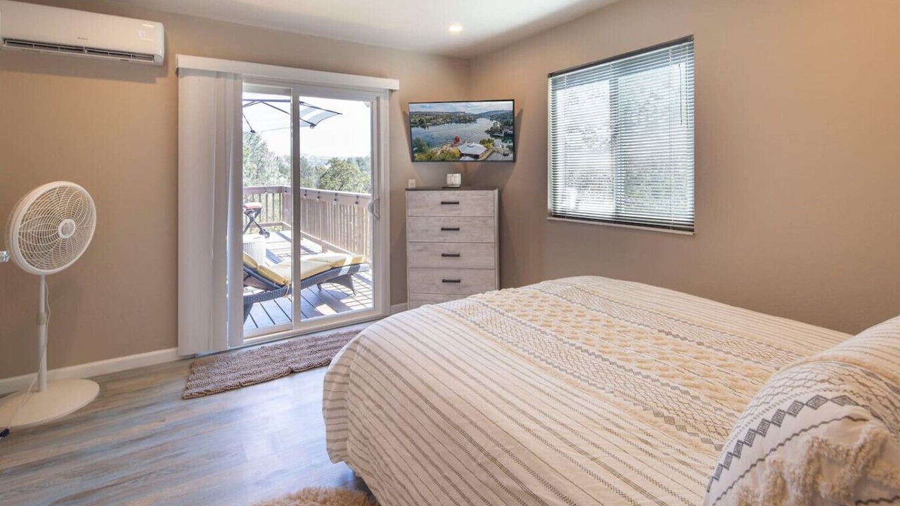 Photo of Bedroom in Copperopolis