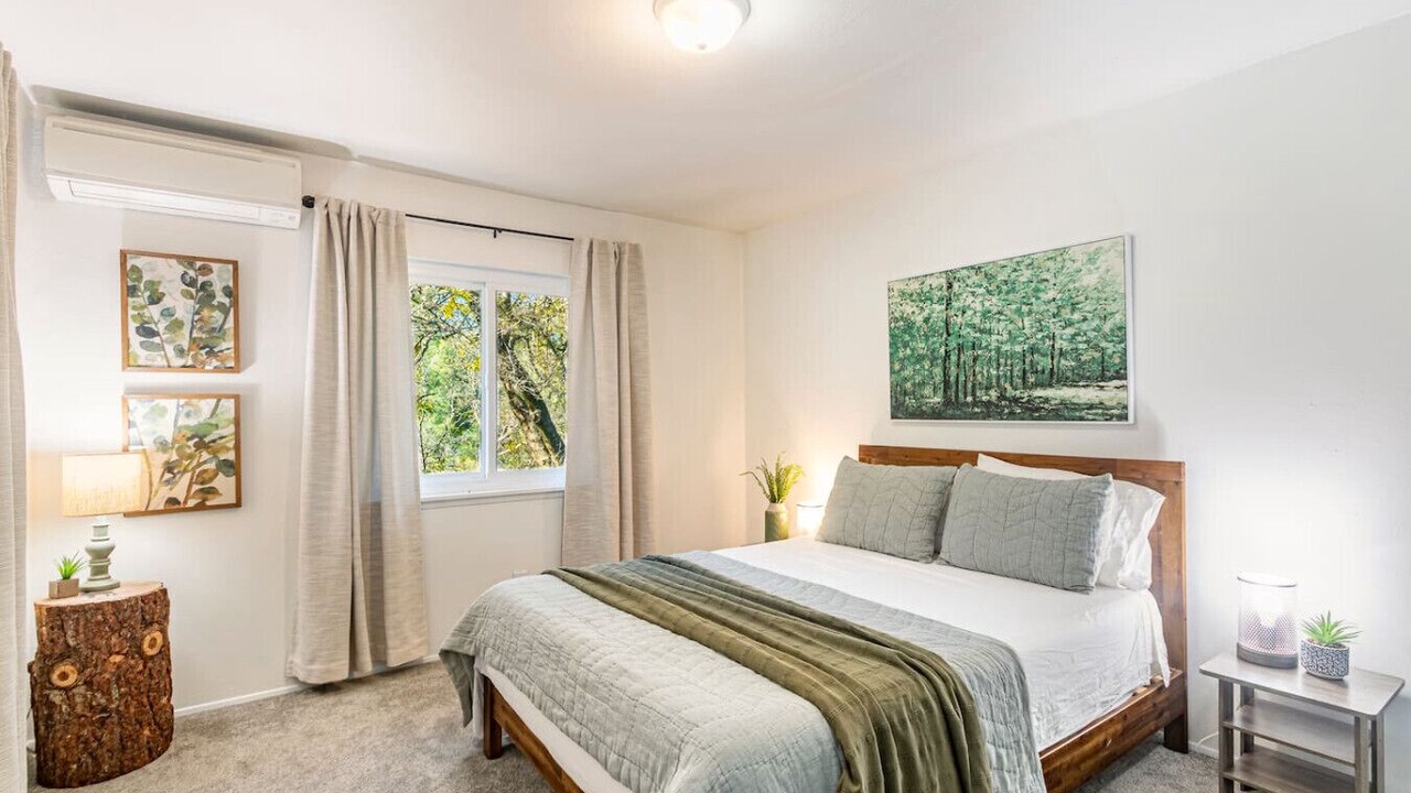 Photo of Bedroom in North Fork