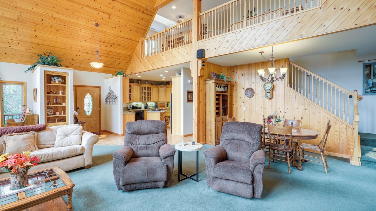Photo of Livingroom in Lake Almanor West