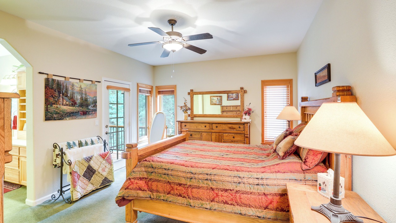 Photo of Bedroom in Lake Almanor West