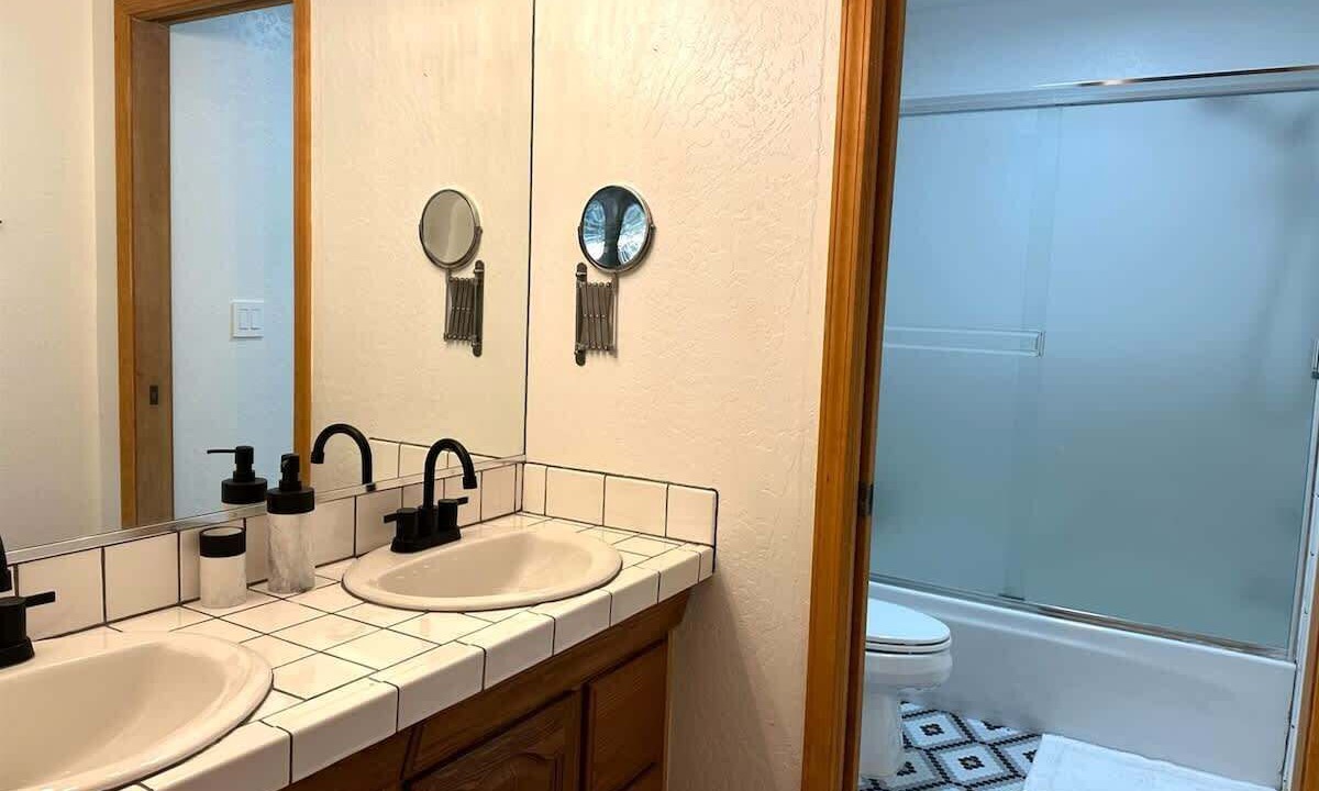 Photo of Bathroom in Twain Harte