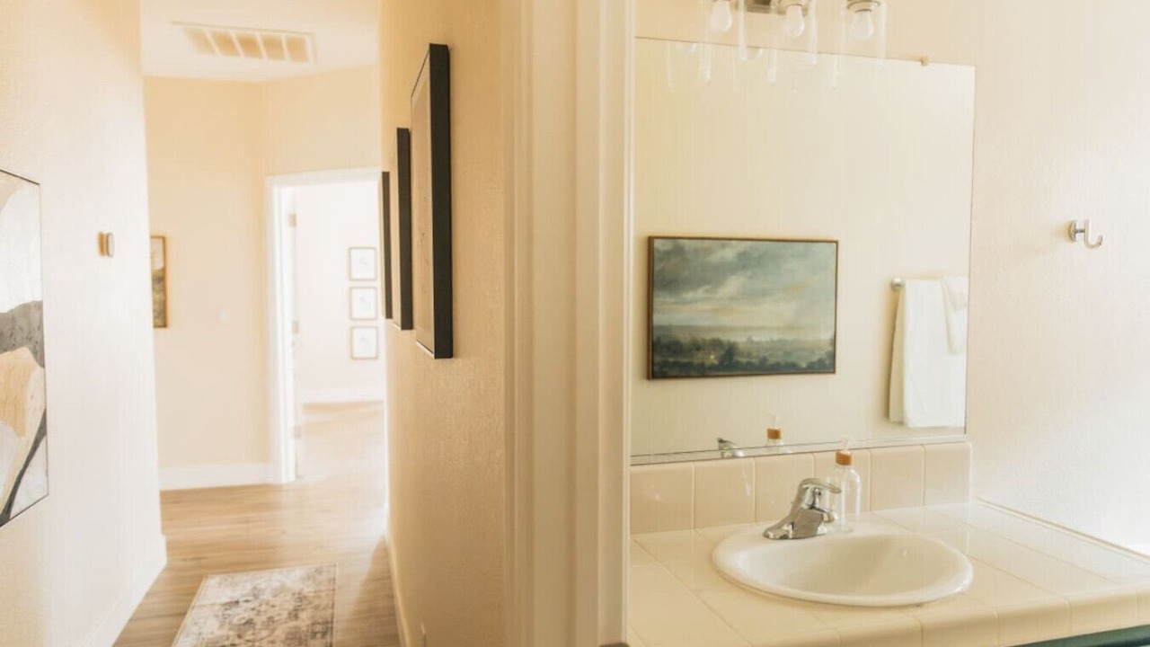 Photo of Bathroom in Mariposa