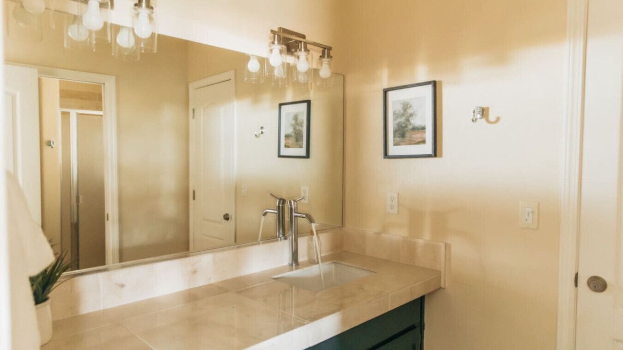 Photo of Bathroom in Mariposa