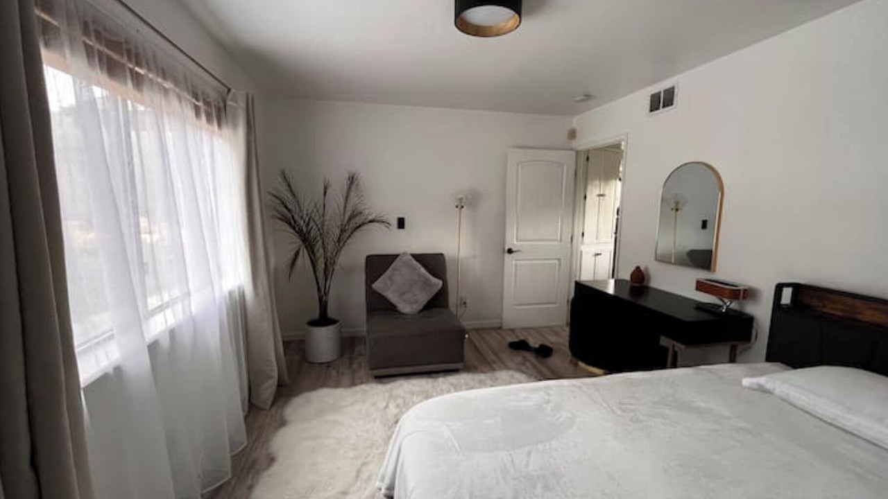 Photo of Bedroom in Springville