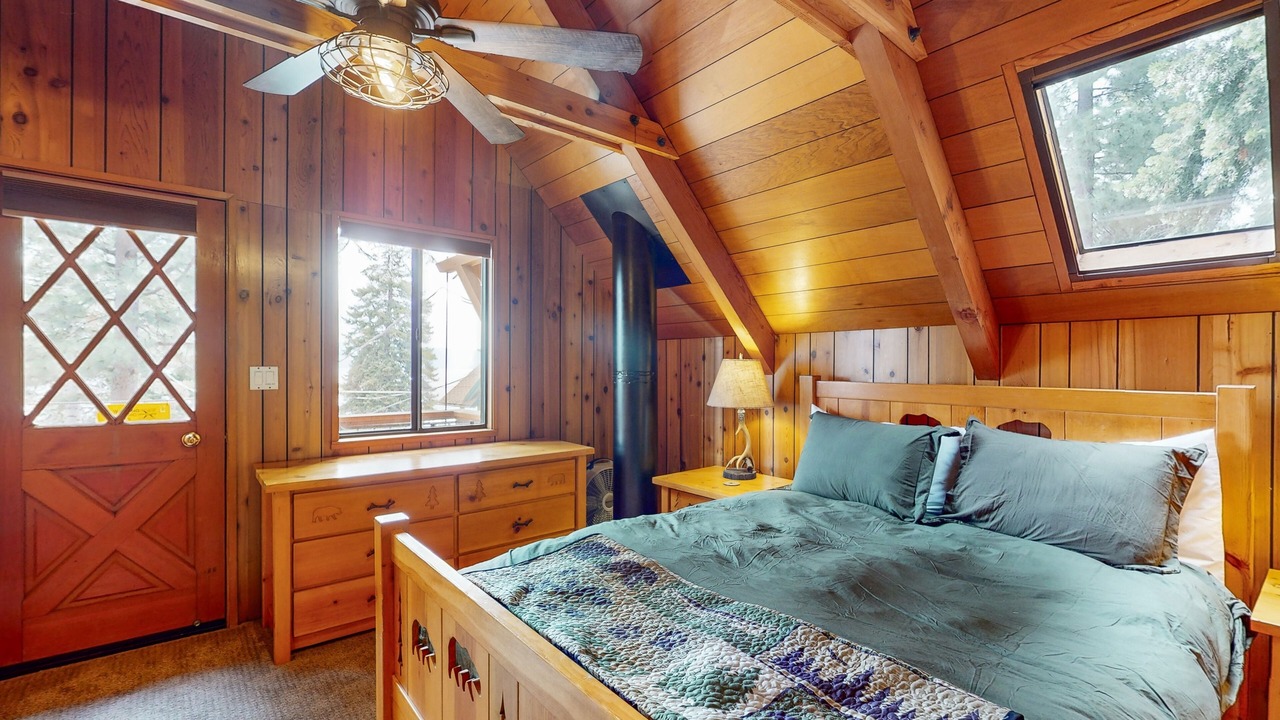 Photo of Bedroom in Tahoma