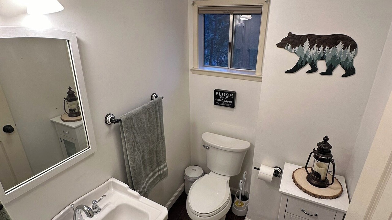 Photo of Bathroom in Oakhurst