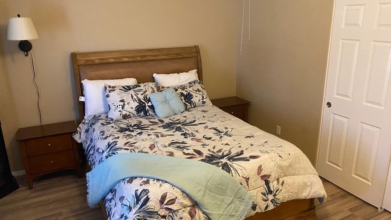 Photo of Bedroom in Sunrise Manor