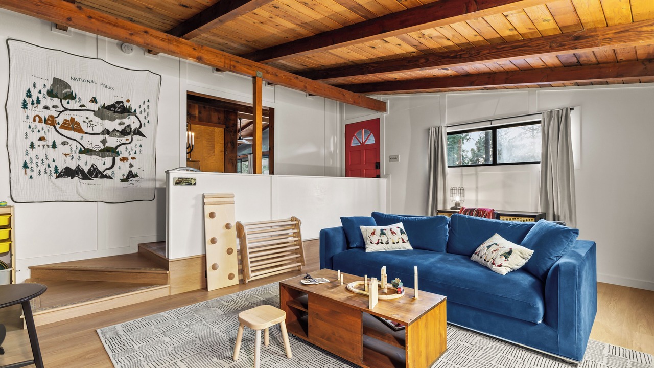 Photo of Bedroom in Yosemite Forks