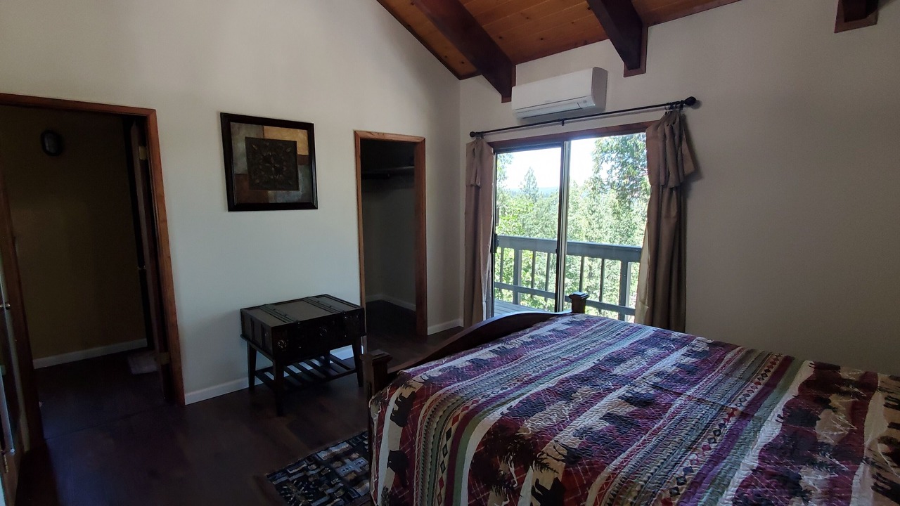Photo of Bedroom in Twain Harte