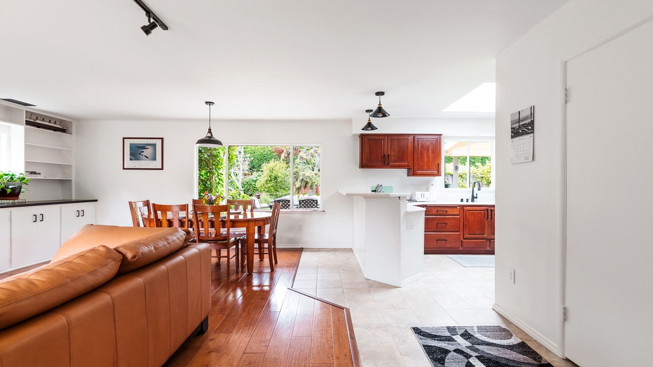 Photo of Livingroom in Toro Canyon