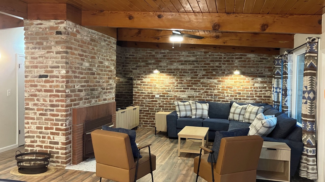 Photo of Livingroom in Three Rivers