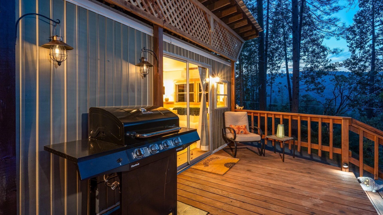 Photo of Patio Balcony in Oakhurst