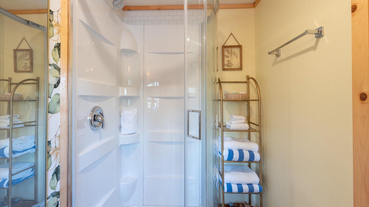 Photo of Bathroom in Oakhurst