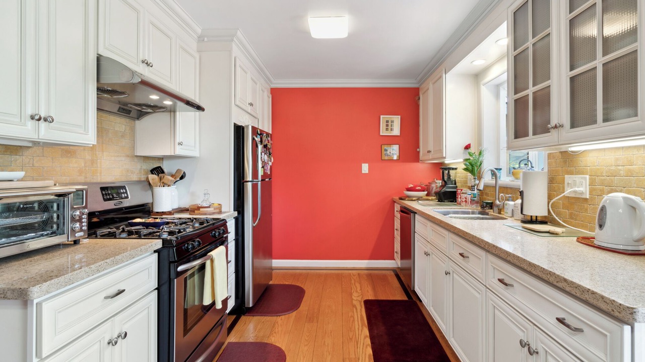 Photo of Kitchen in Davis Tract