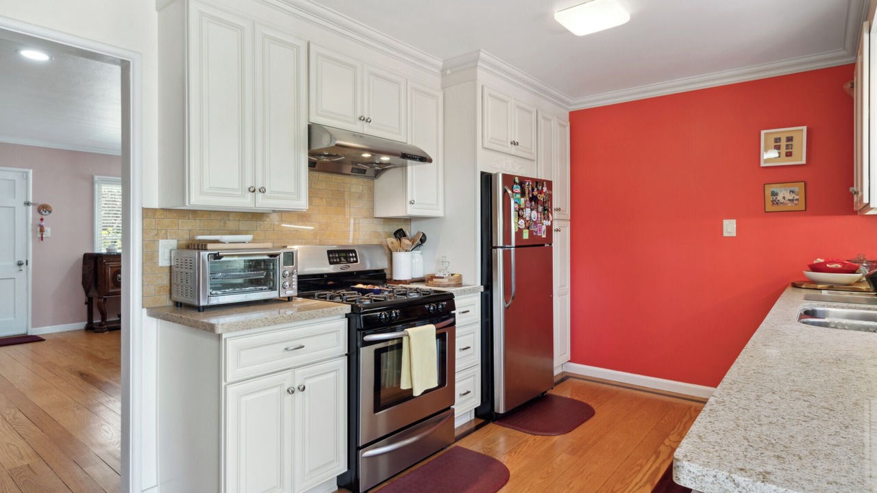 Photo of Kitchen in Davis Tract