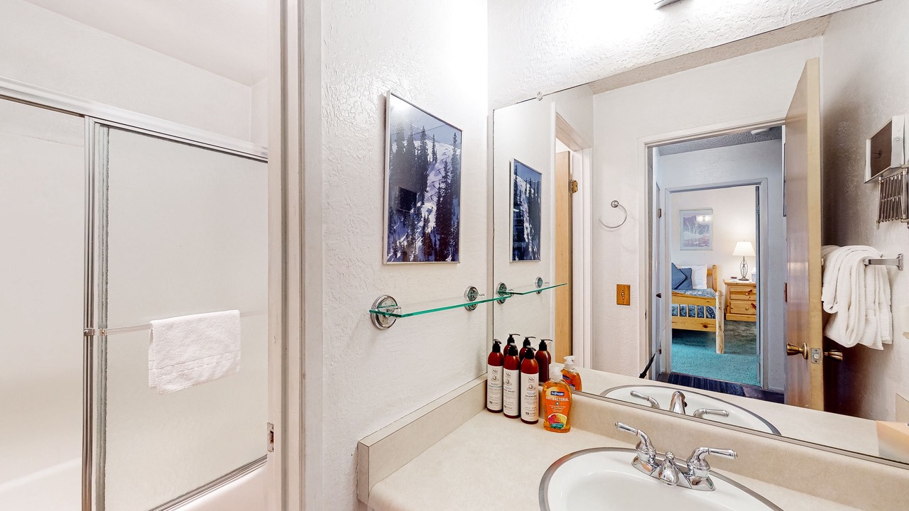 Photo of Bathroom in Majestic Pines