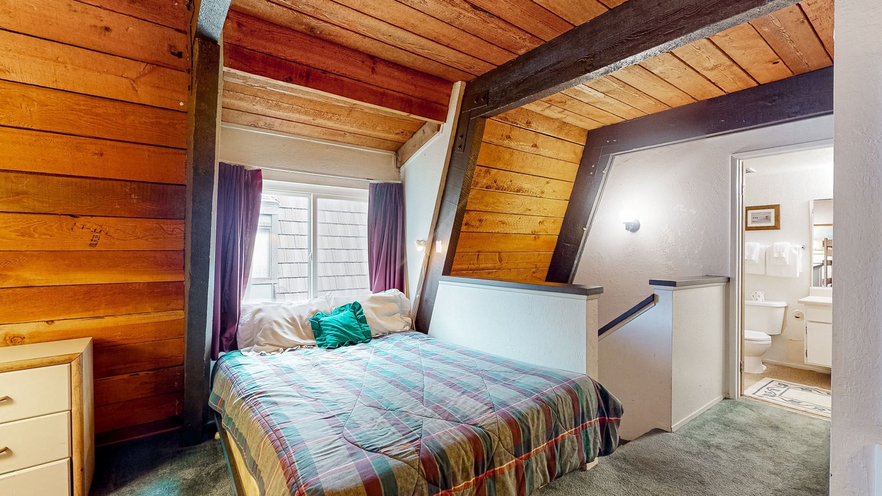Photo of Bedroom in Majestic Pines
