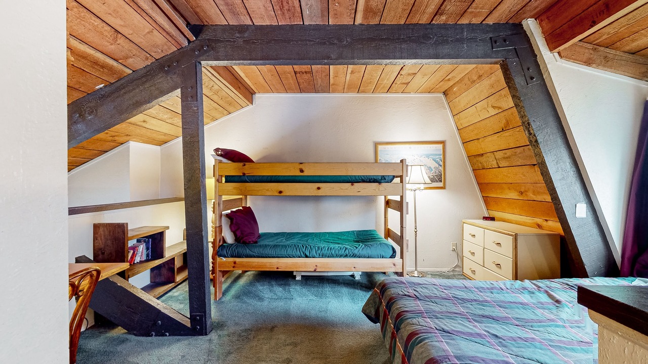 Photo of Bedroom in Majestic Pines