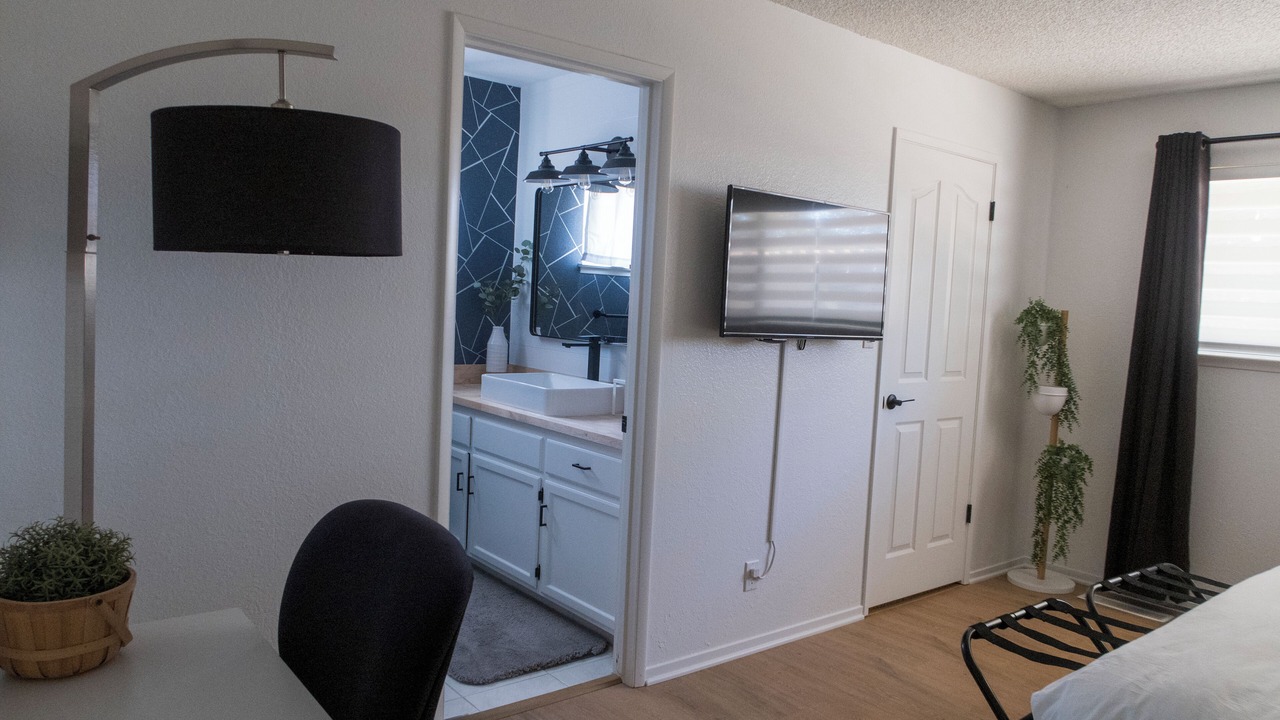 Photo of Bedroom in Raisin