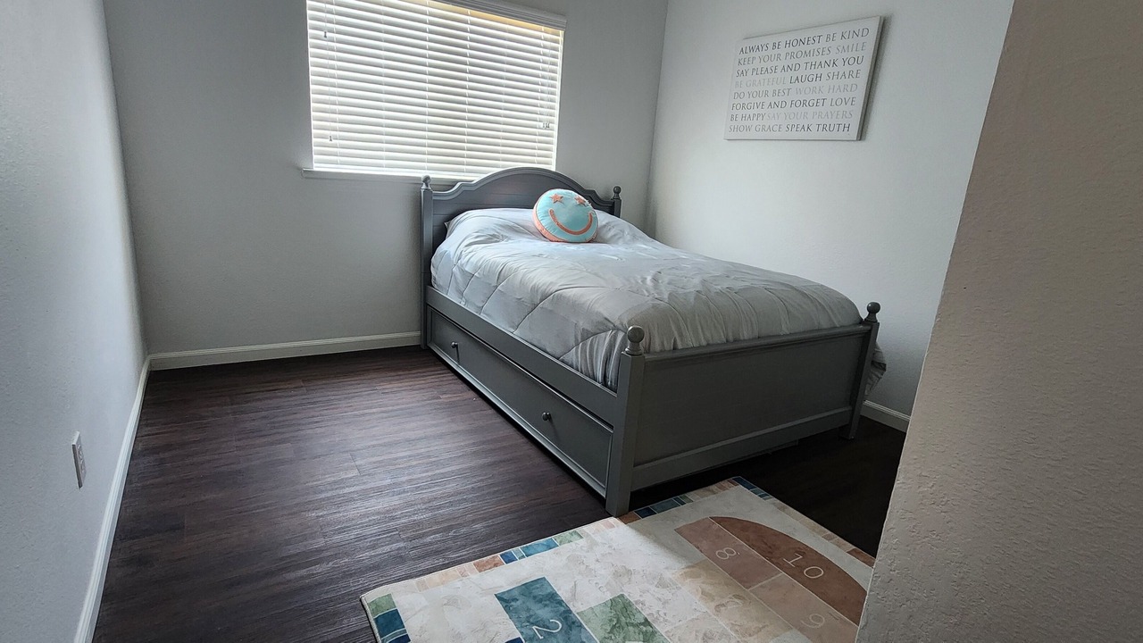 Photo of Bedroom in Kaweah