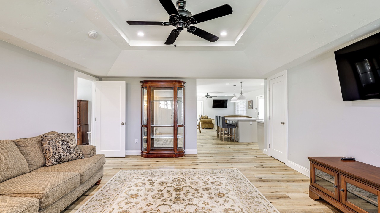 Photo of Livingroom in Hughson