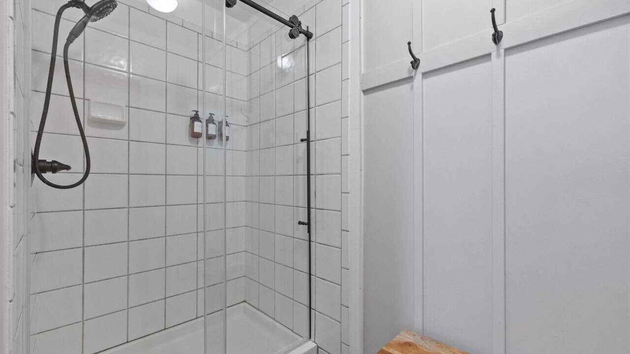 Photo of Bathroom in Long Barn