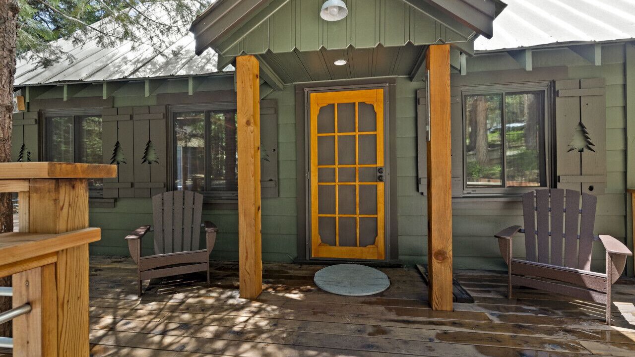 Photo of Patio Balcony in Long Barn
