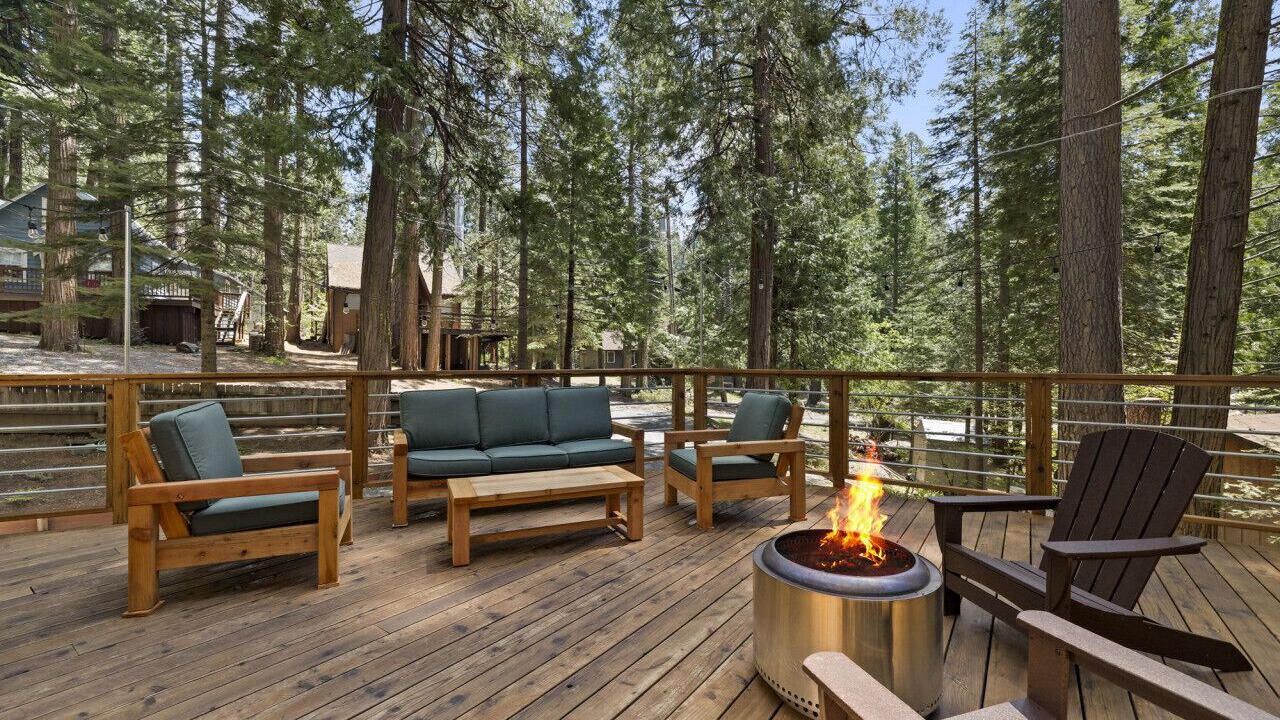 Photo of Patio Balcony in Long Barn