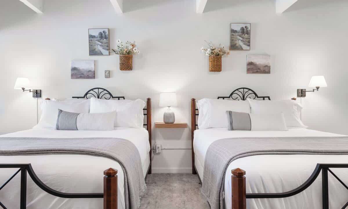 Photo of Bedroom in Springville
