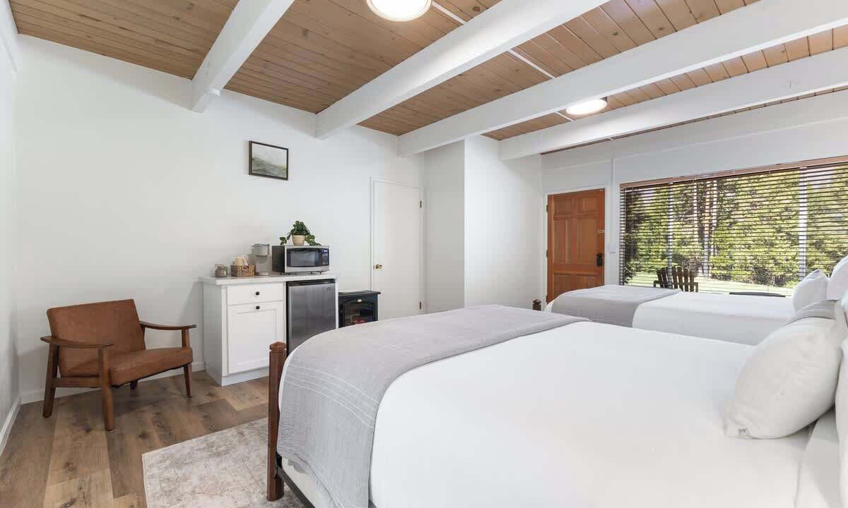 Photo of Bedroom in Springville