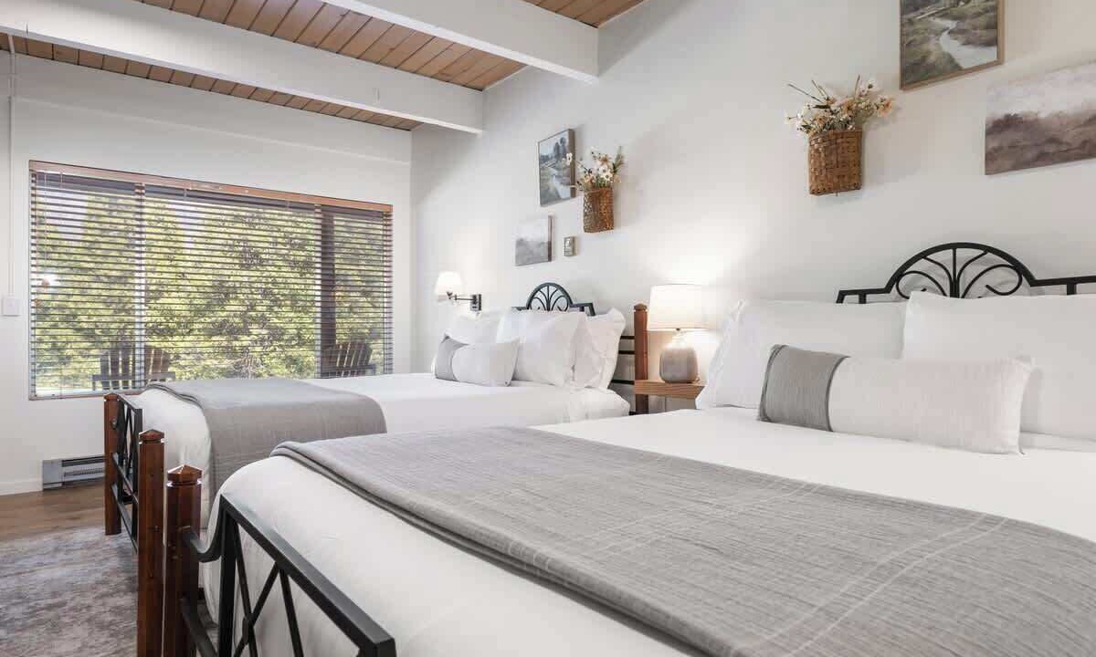 Photo of Bedroom in Springville