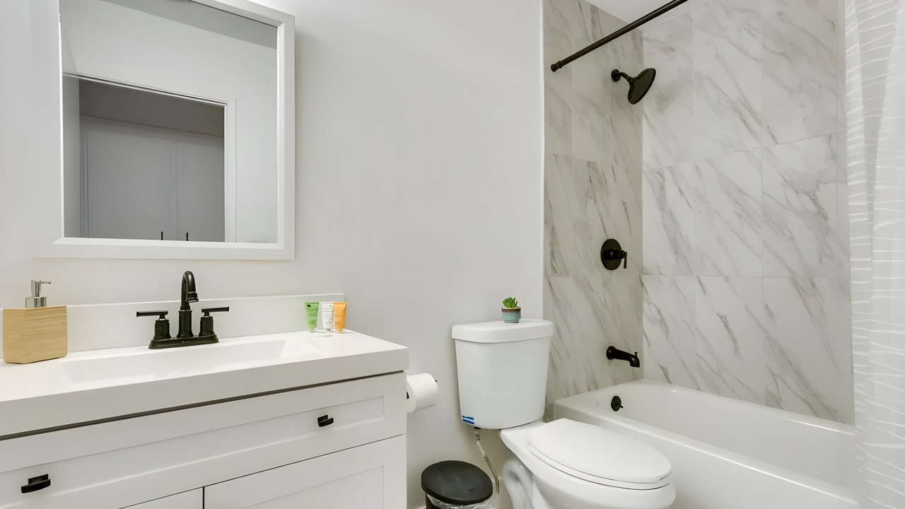 Photo of Bathroom in Ridgecrest