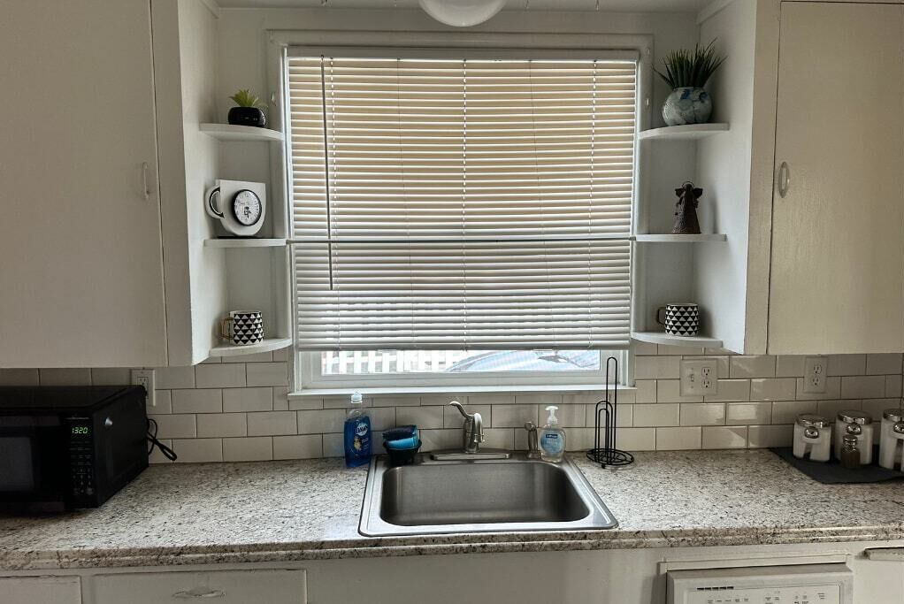 Photo of Kitchen in Hanford