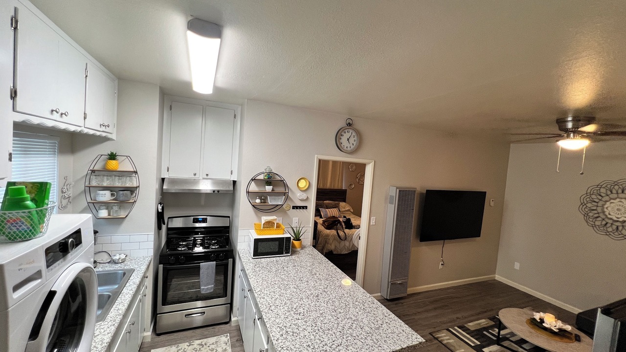 Photo of Kitchen in Hanford