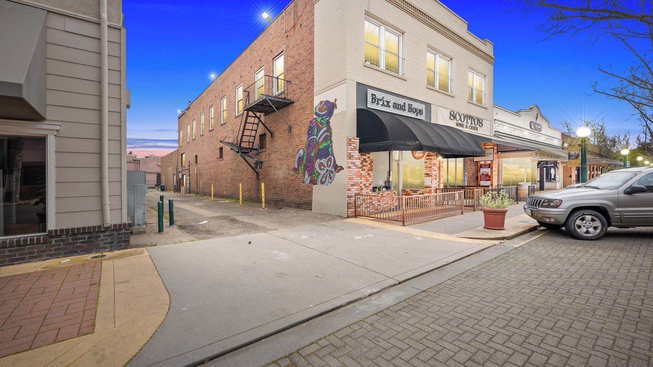 Photo of Outdoor in Lodi
