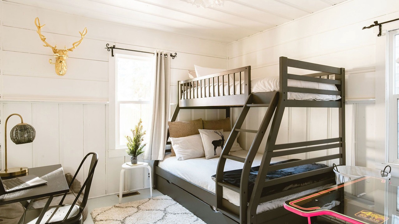 Photo of Bedroom in Big Bear City