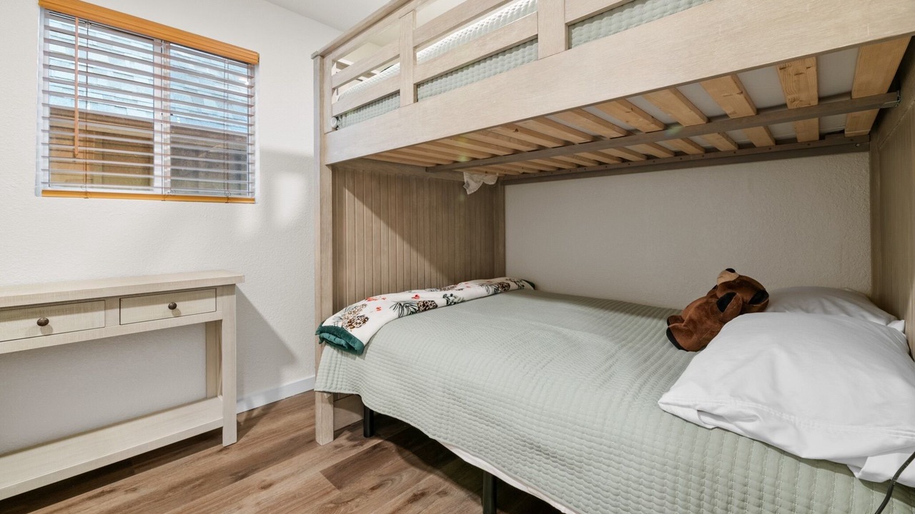 Photo of Bedroom in Big Bear Lake