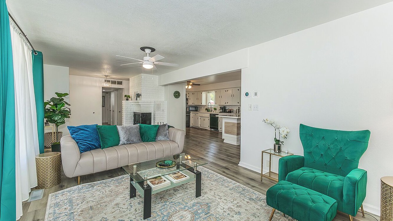 Photo of Livingroom in Roosevelt