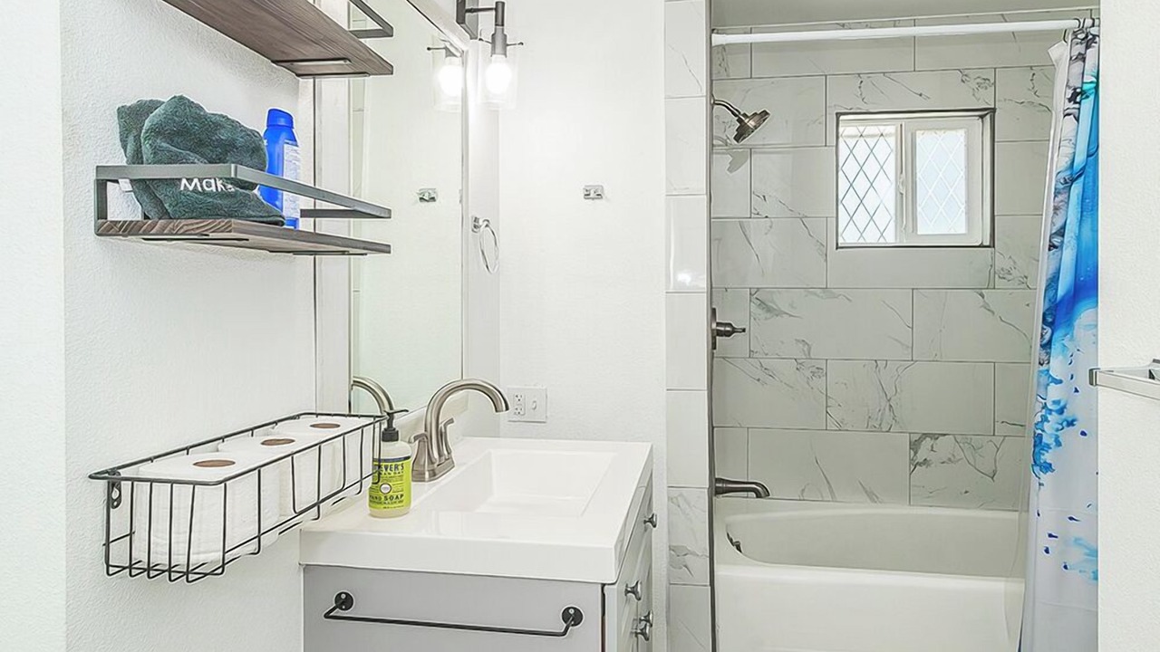 Photo of Bathroom in Roosevelt