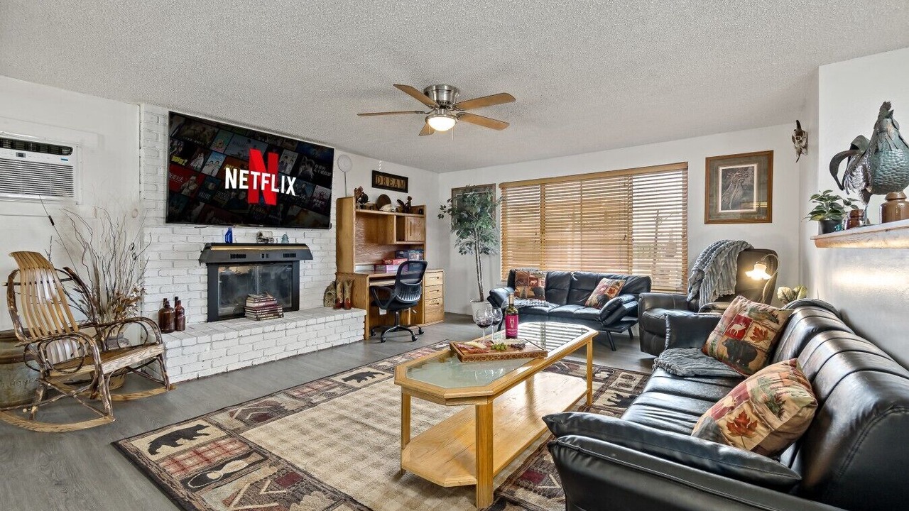 Photo of Bedroom in West University