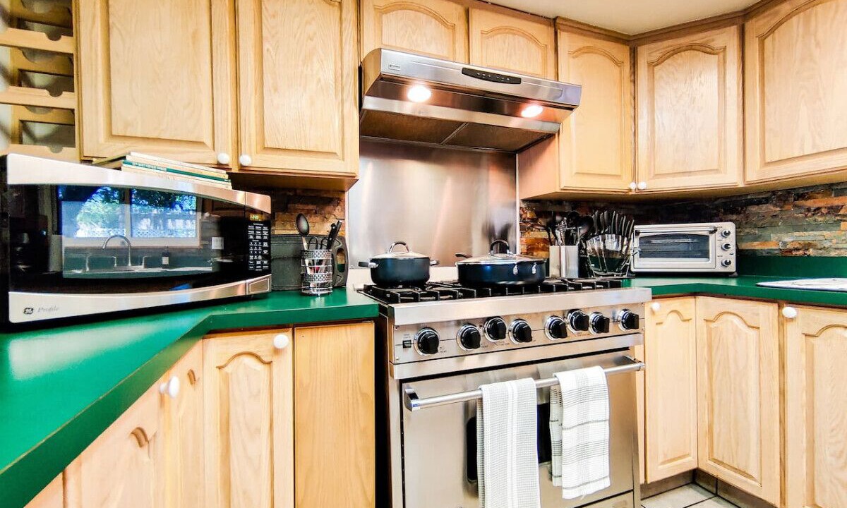 Photo of Kitchen in West University