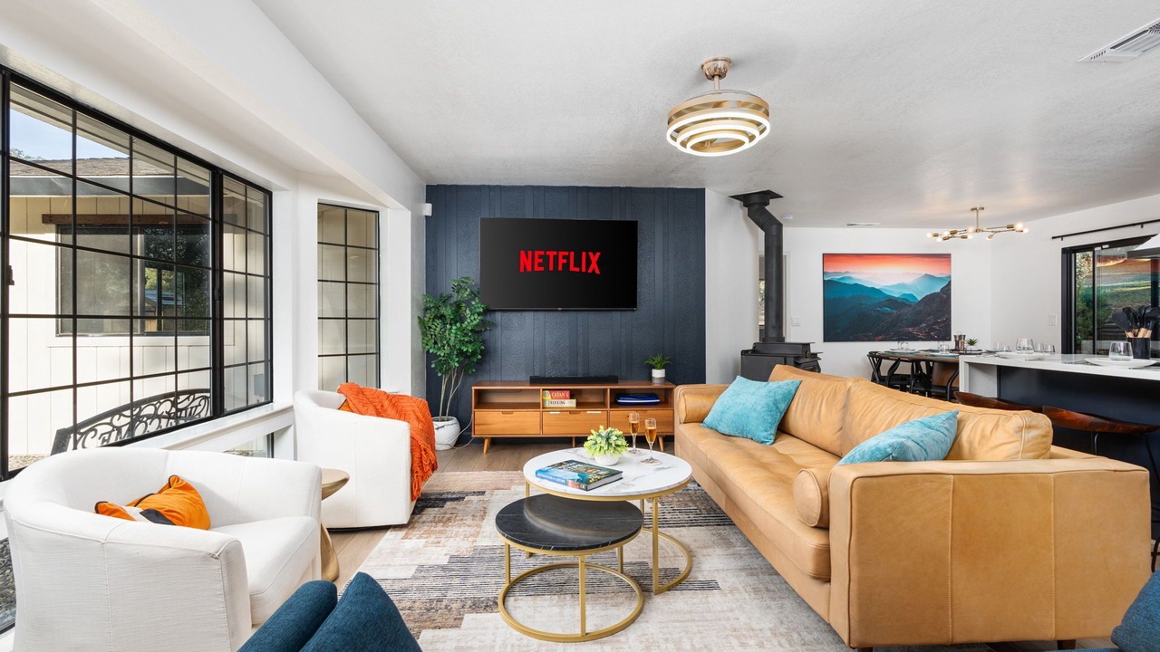 Photo of Livingroom in Oakhurst
