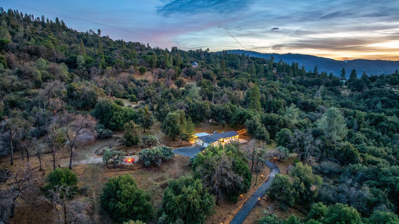 Photo of Outdoor in Oakhurst