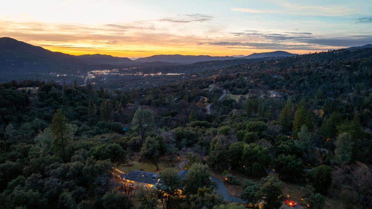Photo of Outdoor in Oakhurst