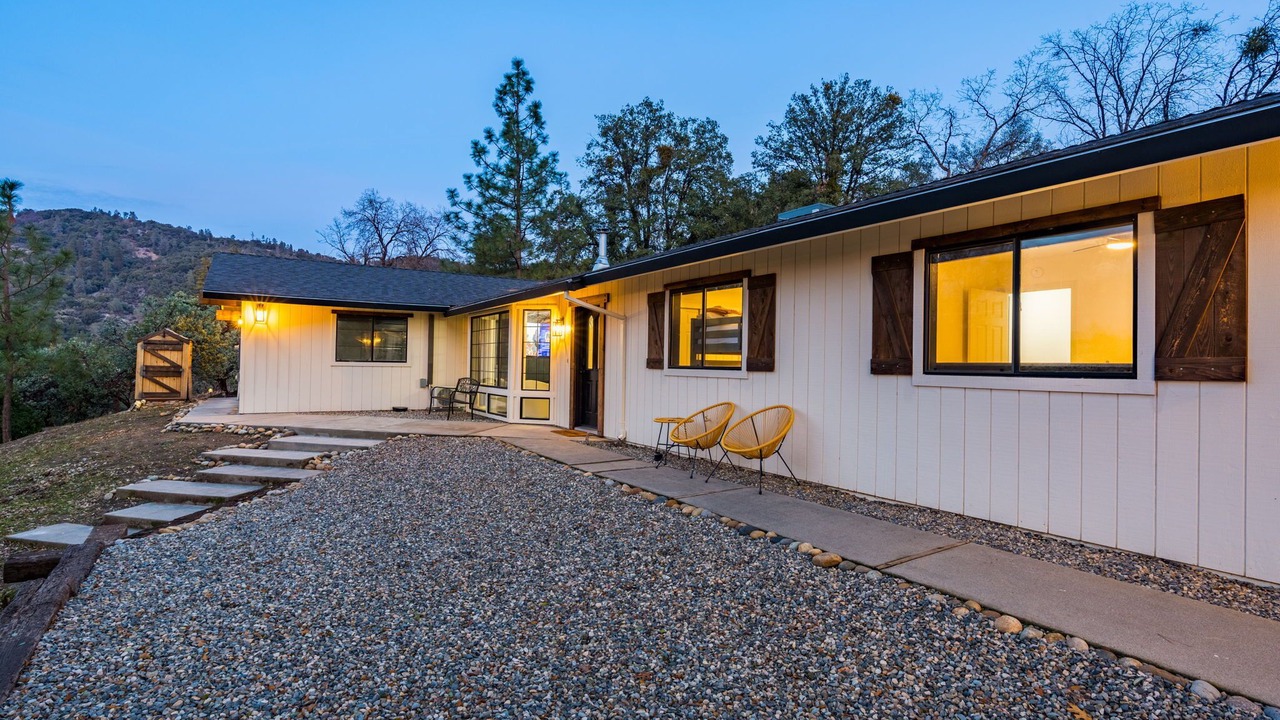 Photo of Outdoor in Oakhurst