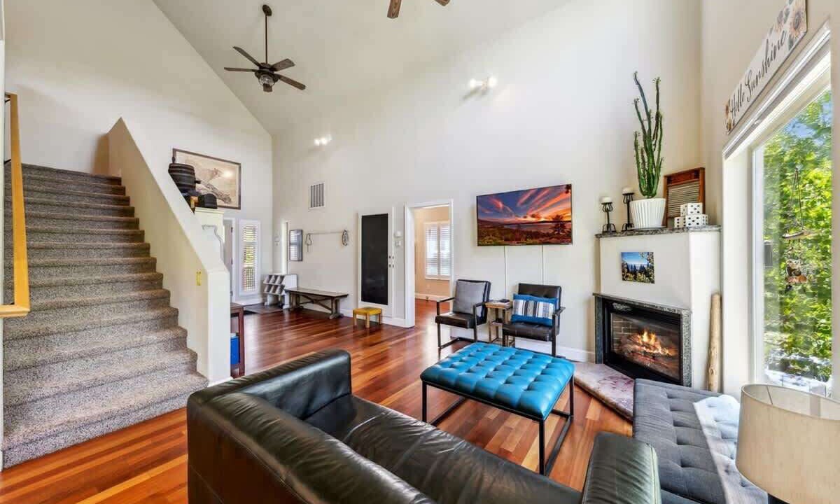 Photo of Livingroom in South Lake Tahoe