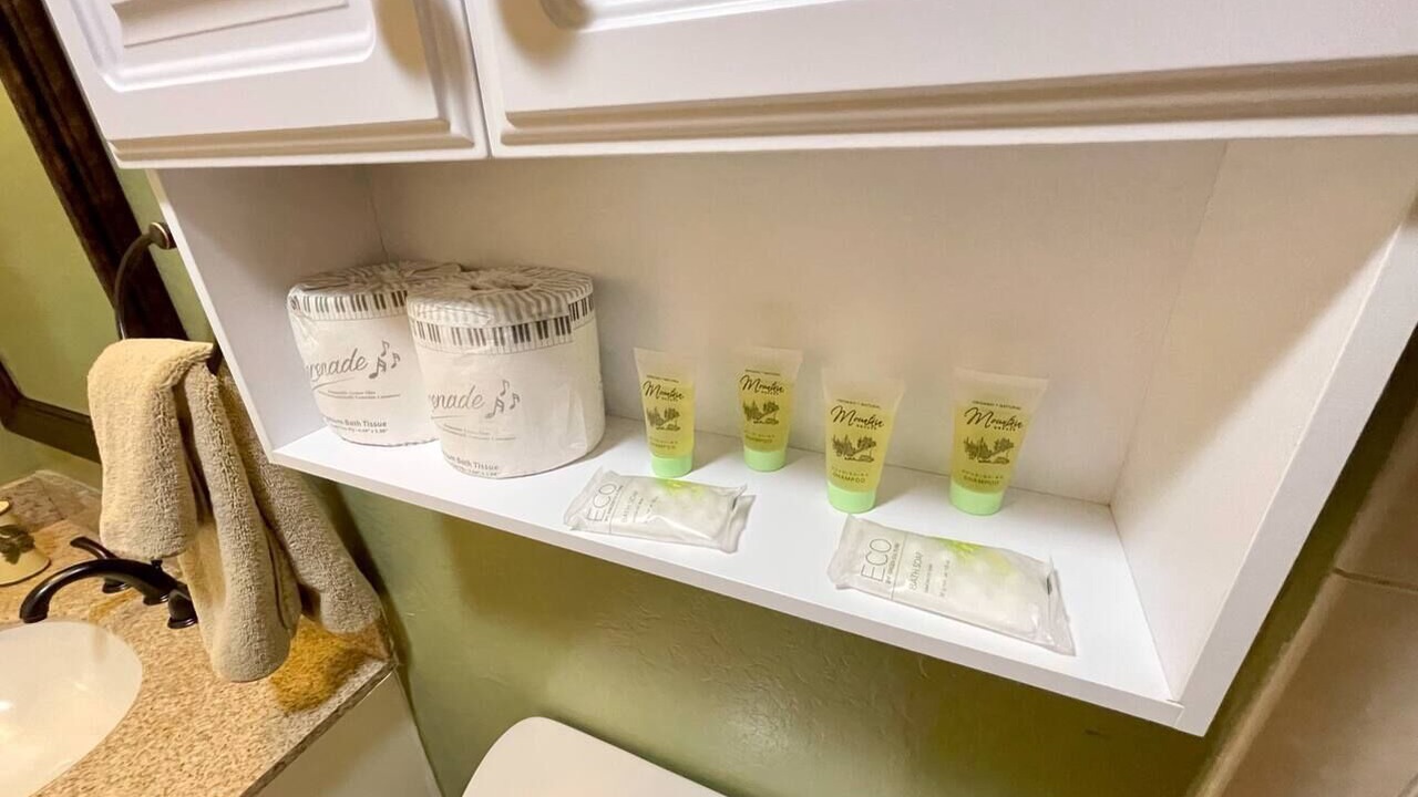 Photo of Bathroom in Pioneer Trail